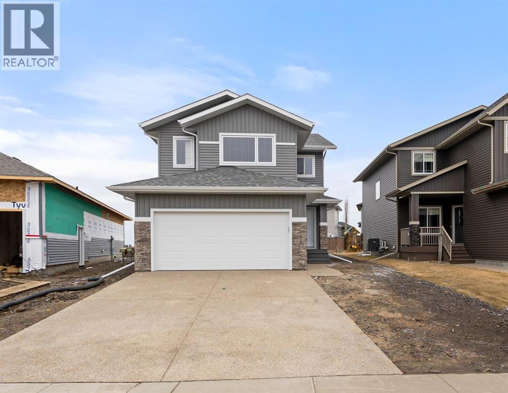 7503 38A Avenue - 1
