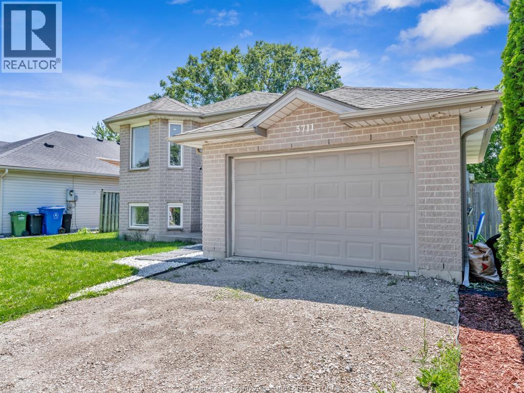 3711 MAGUIRE - 13