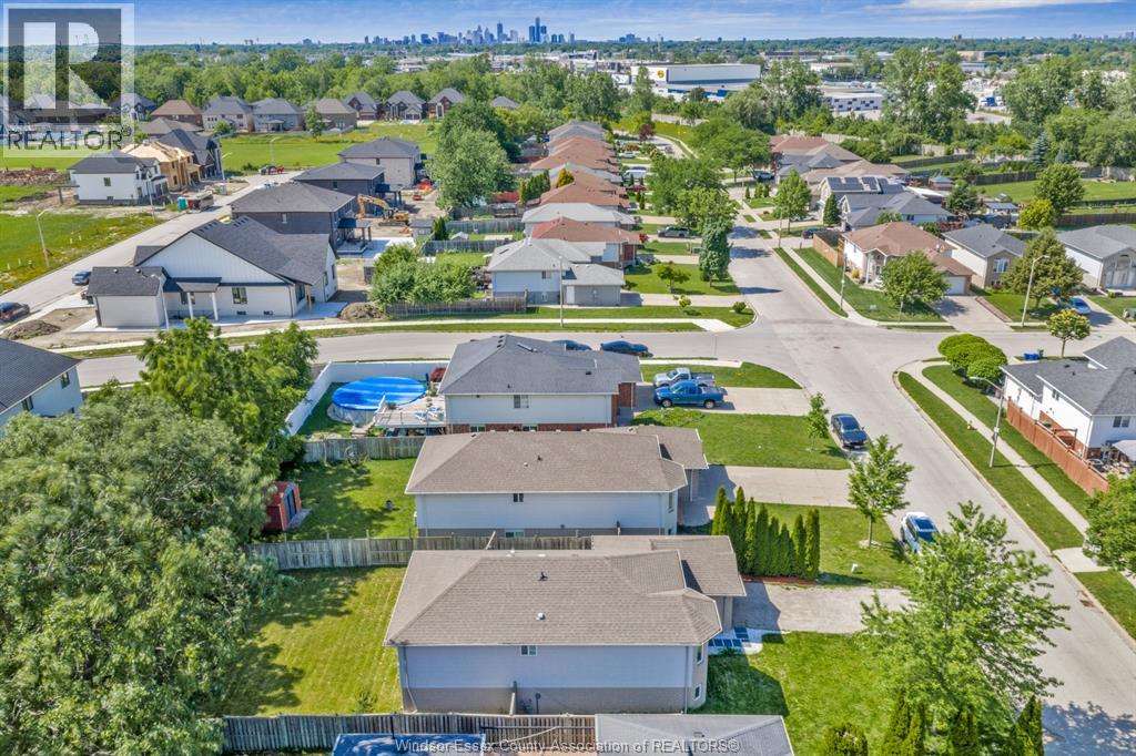3711 MAGUIRE - Image 5