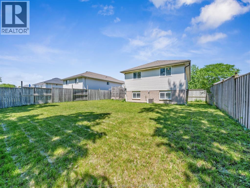 3711 MAGUIRE - 22