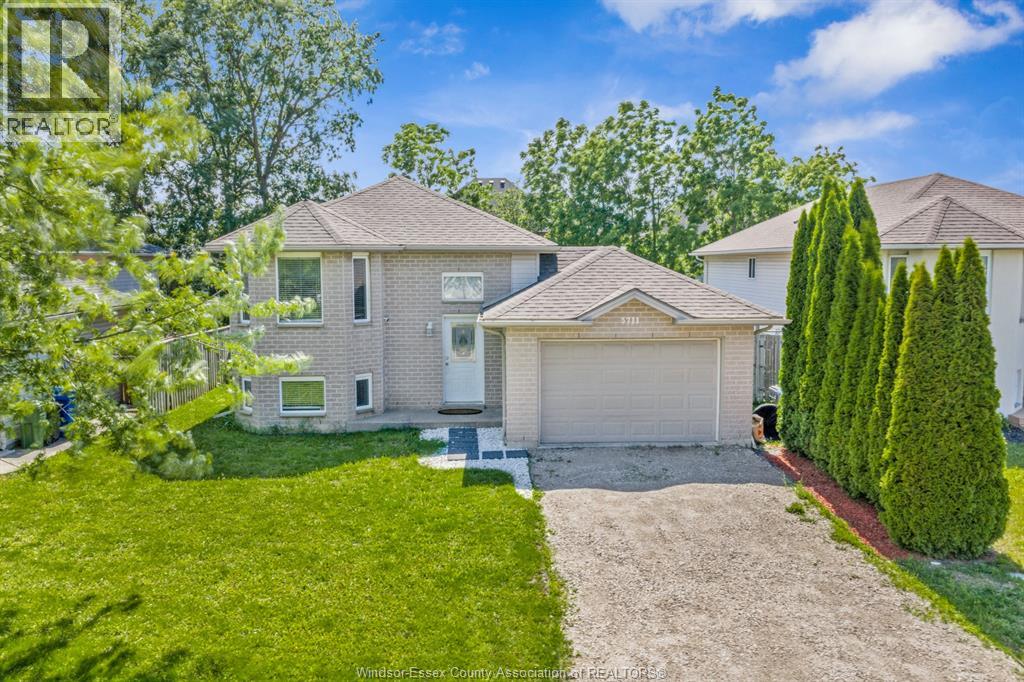 3711 MAGUIRE - 1