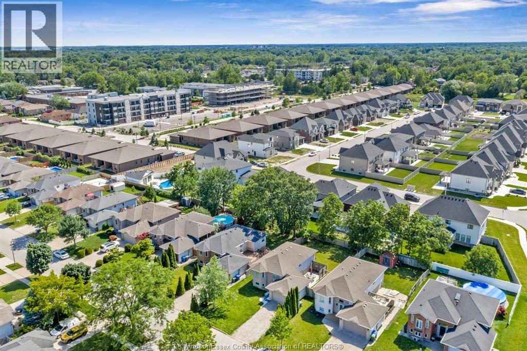 3711 MAGUIRE - 9