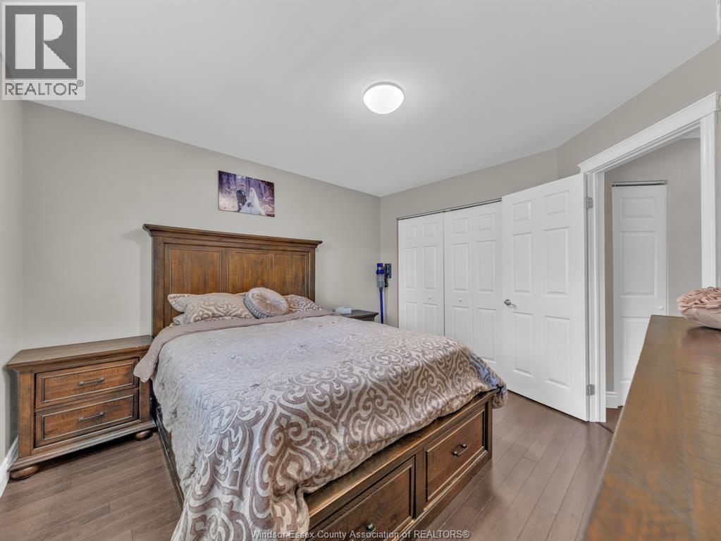 3711 MAGUIRE - 33
