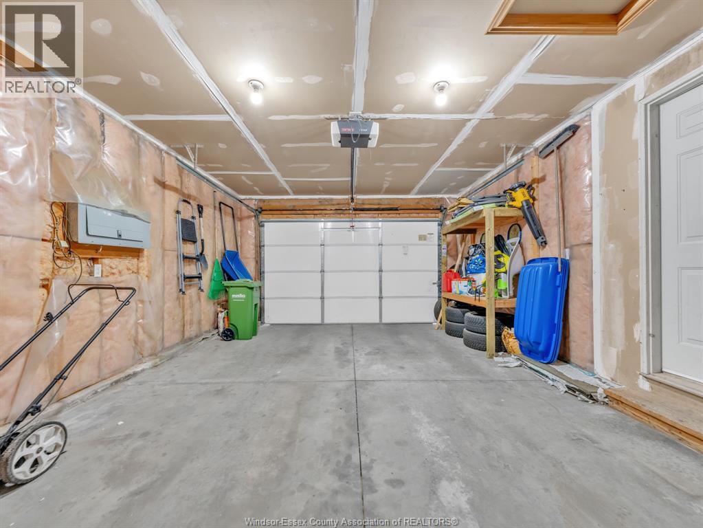 3711 MAGUIRE - 41