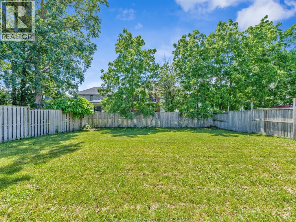 3711 MAGUIRE - 24