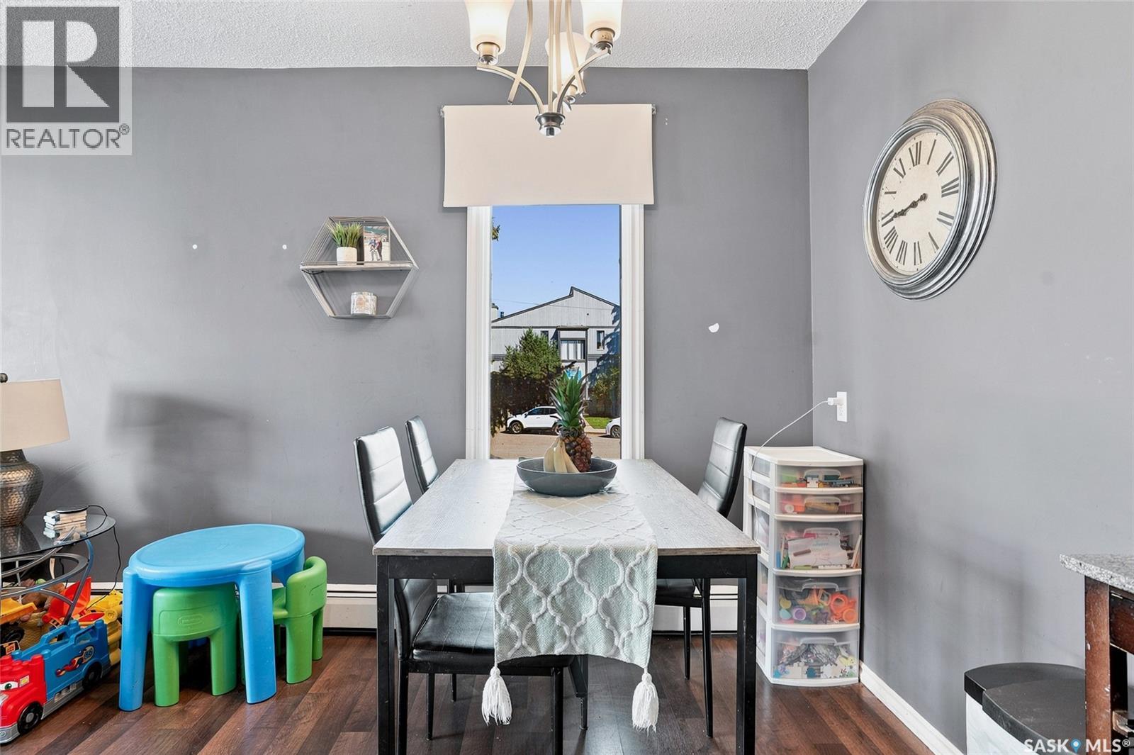 #202 254 Pinehouse PLACE - 8