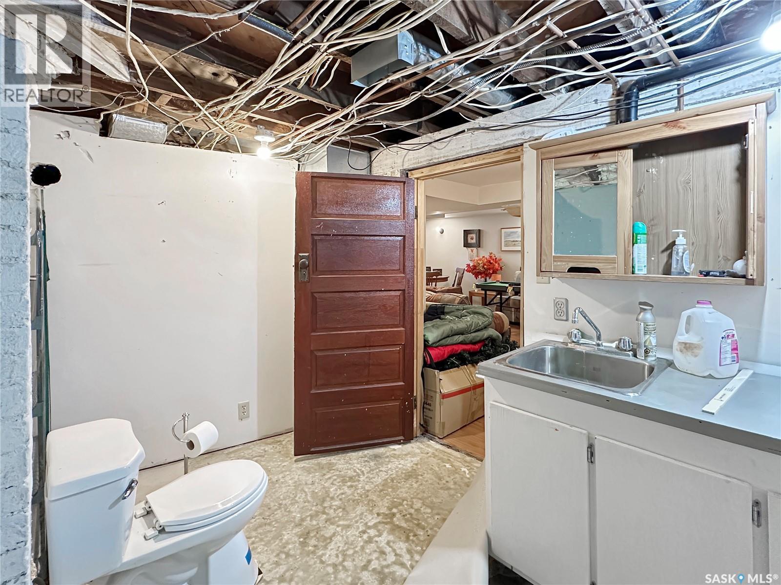 610 Boyle STREET - Image 50