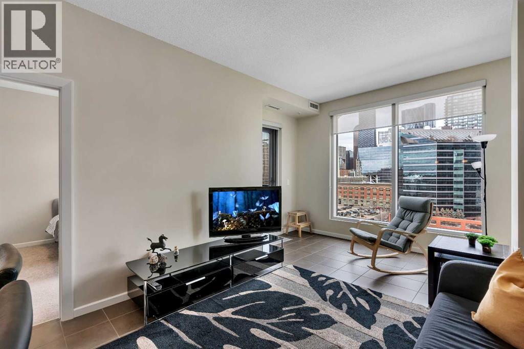 #904 211 13 Avenue SE - 4