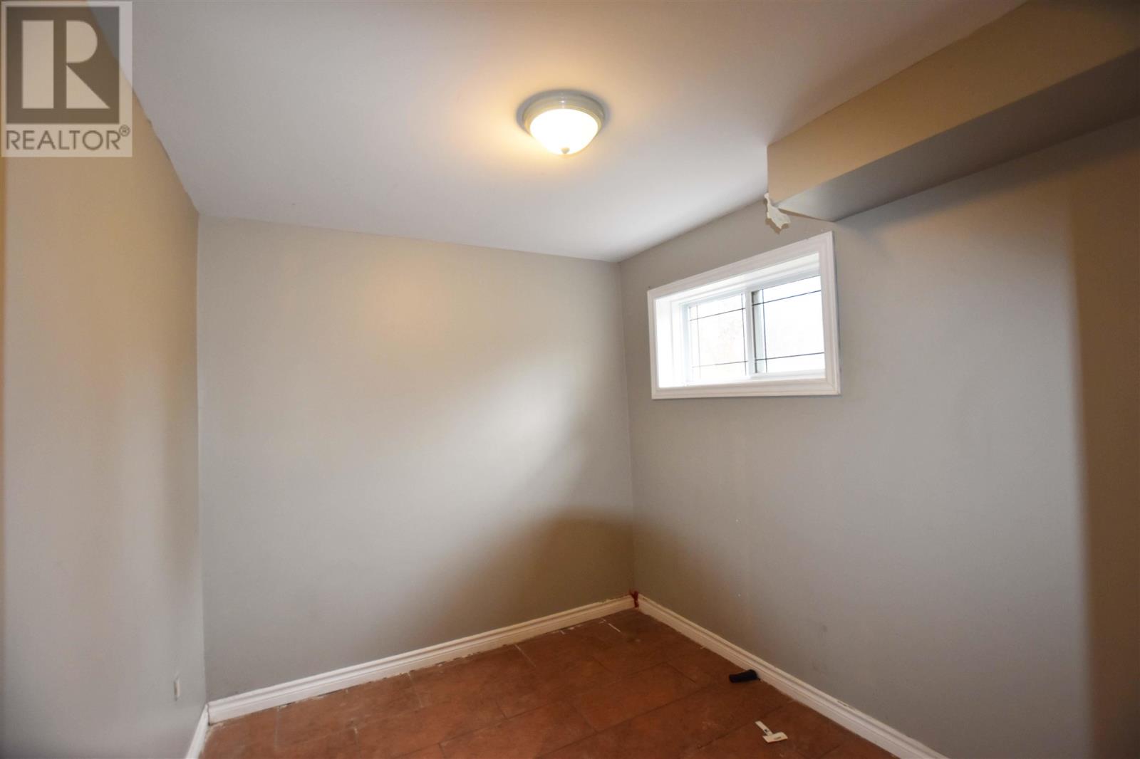 562 Wilson ST - 31