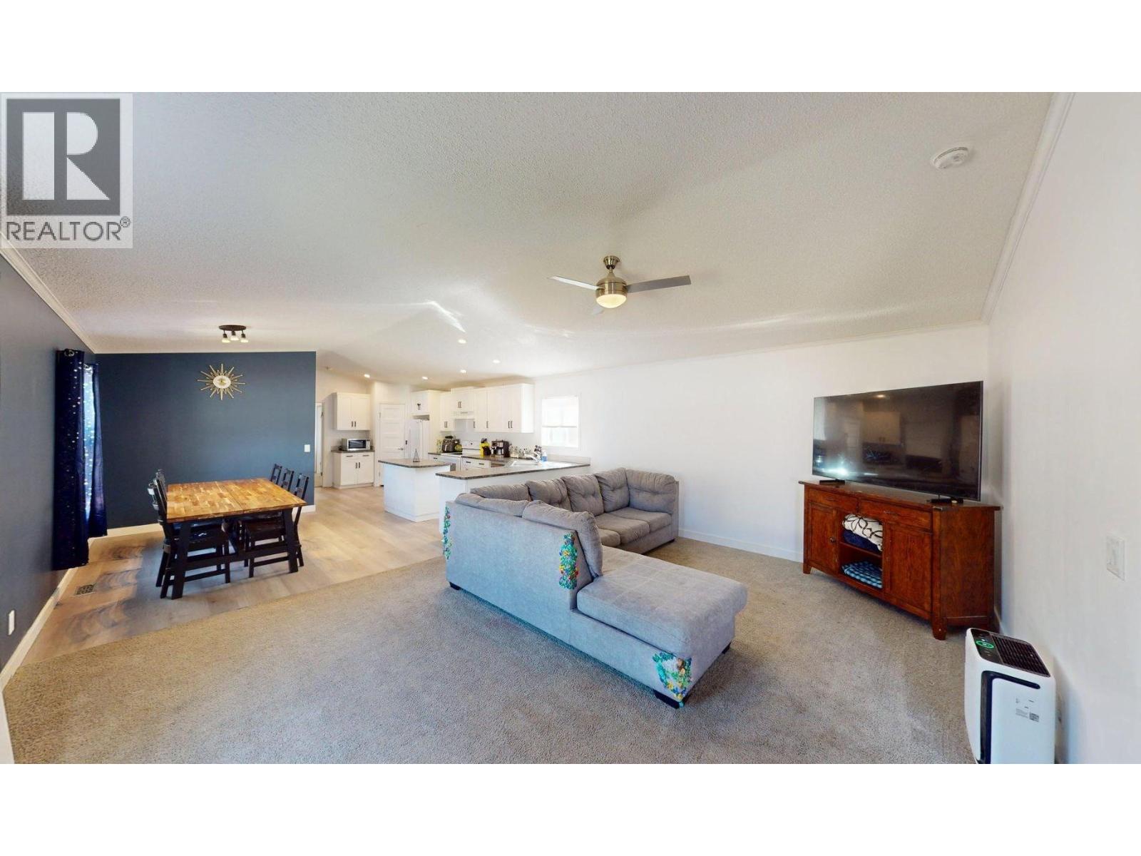 18 - 42 WILDERNESS HEIGHTS Drive - 2