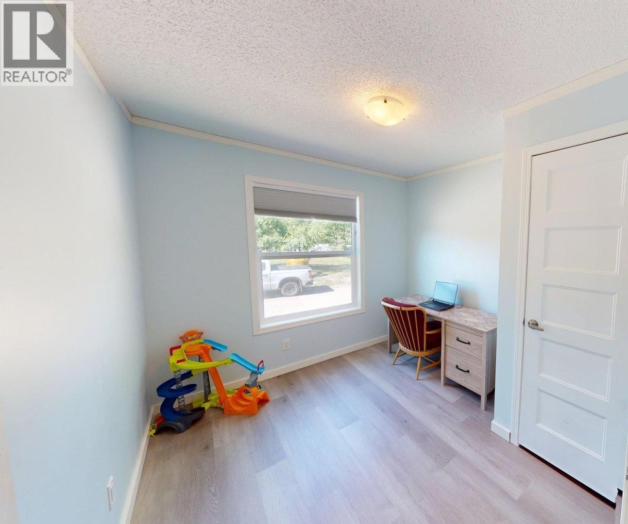 18 - 42 WILDERNESS HEIGHTS Drive - 20