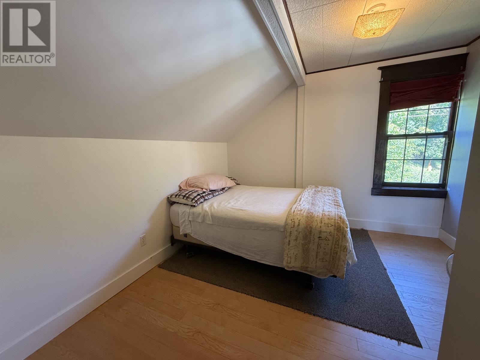 214 Matheson St N - 24