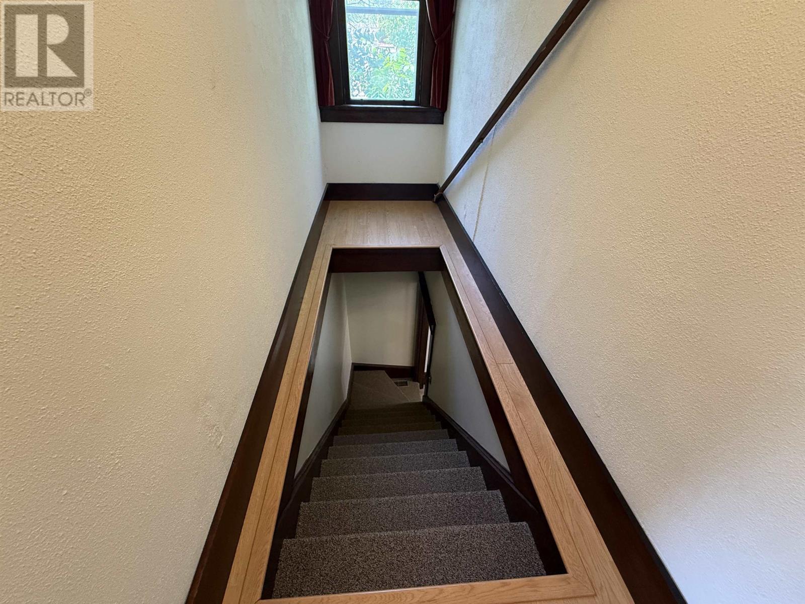 214 Matheson St N - 27