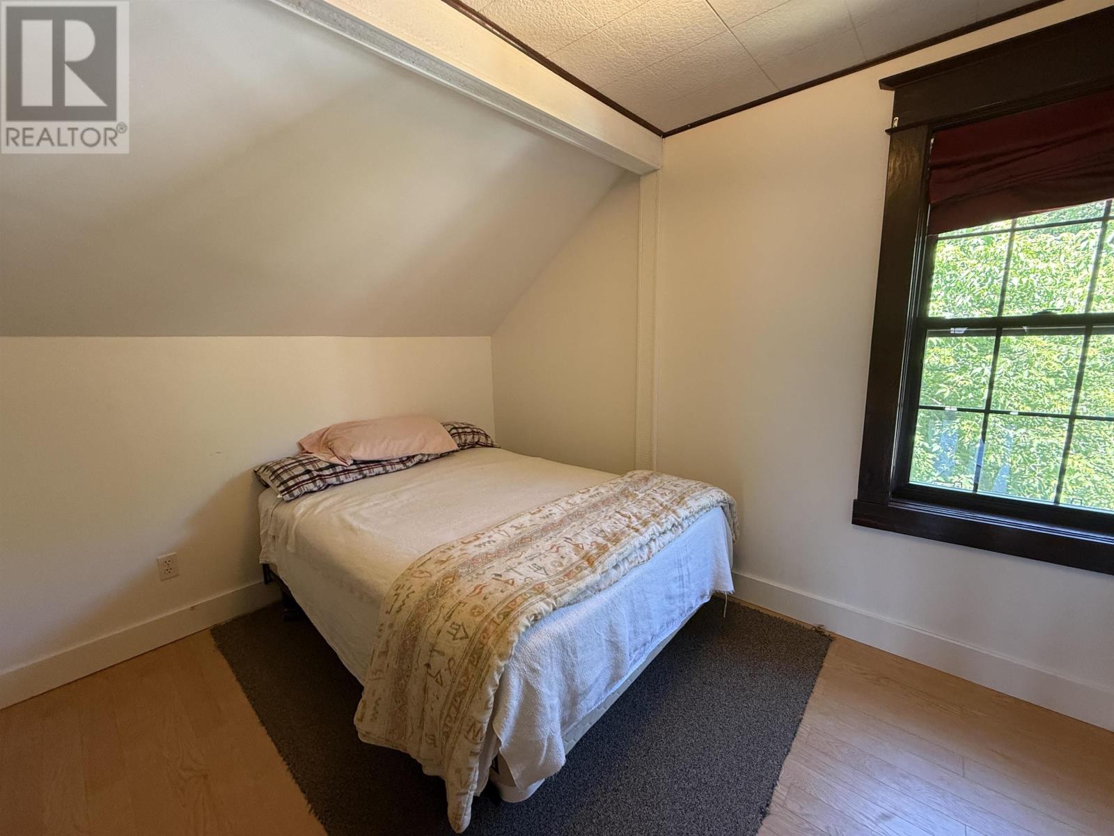 214 Matheson St N - 22