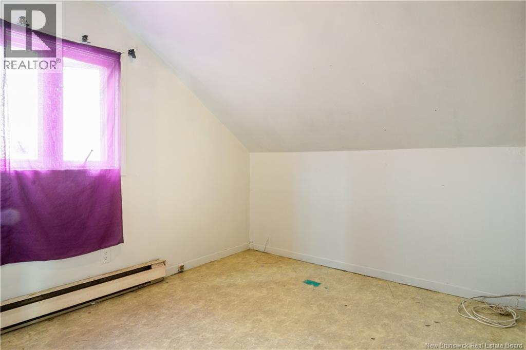 35 Churchill Street - 14