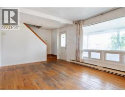 35 Churchill Street, photo 5
