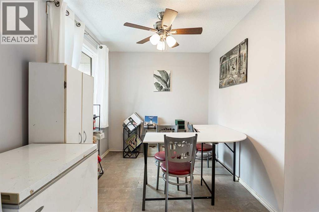 #2713 47 Avenue - 10