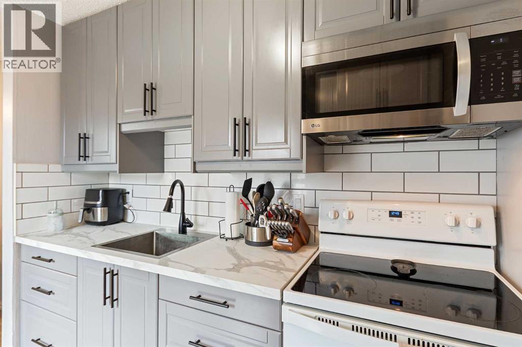 #2713 47 Avenue - 15