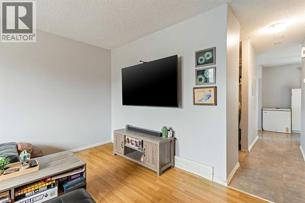 #2713 47 Avenue - 5