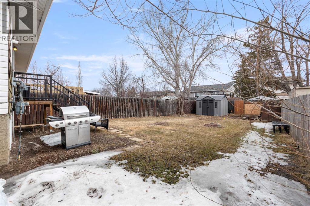 #2713 47 Avenue - 27