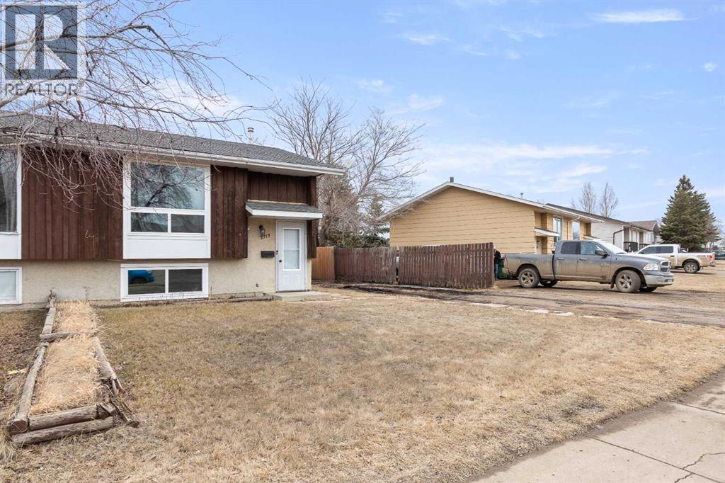 #2713 47 Avenue - 2