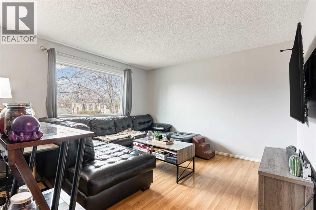 #2713 47 Avenue - 3
