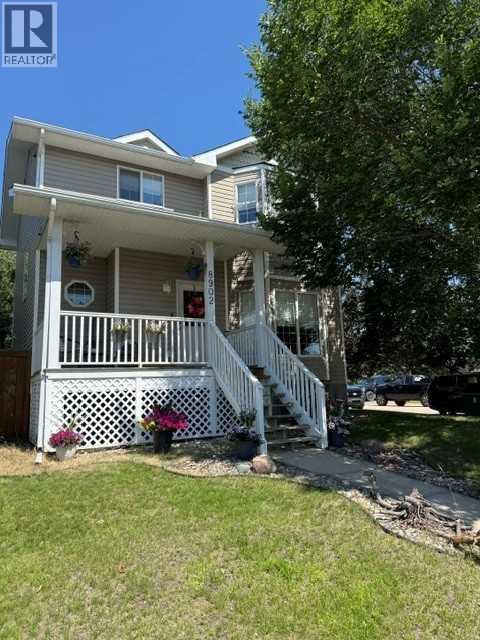 8902 60A Avenue - 2