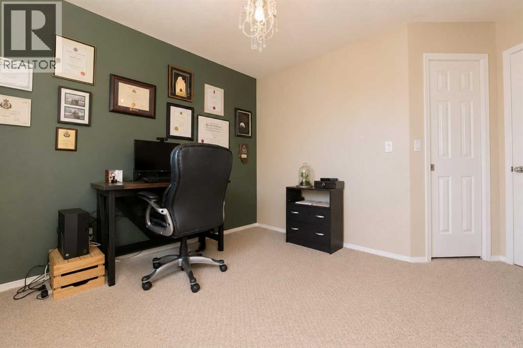 8902 60A Avenue - 15