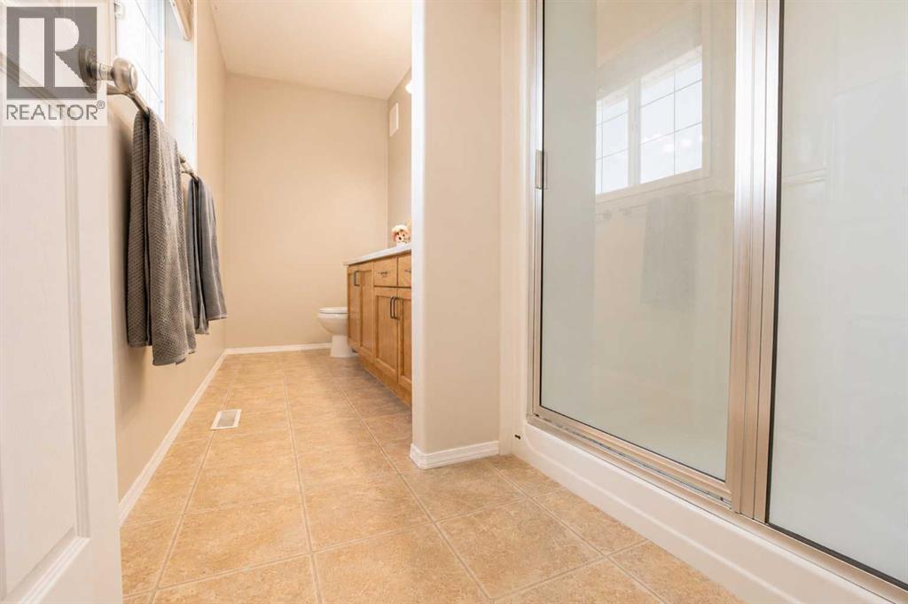 8902 60A Avenue - 20