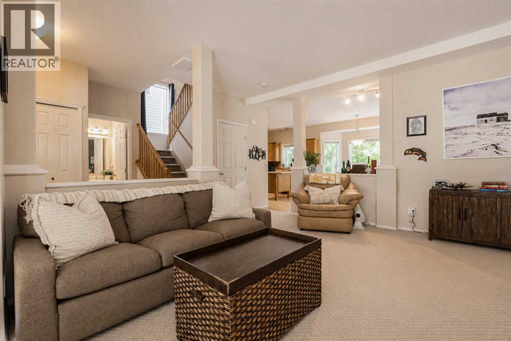 8902 60A Avenue - 5