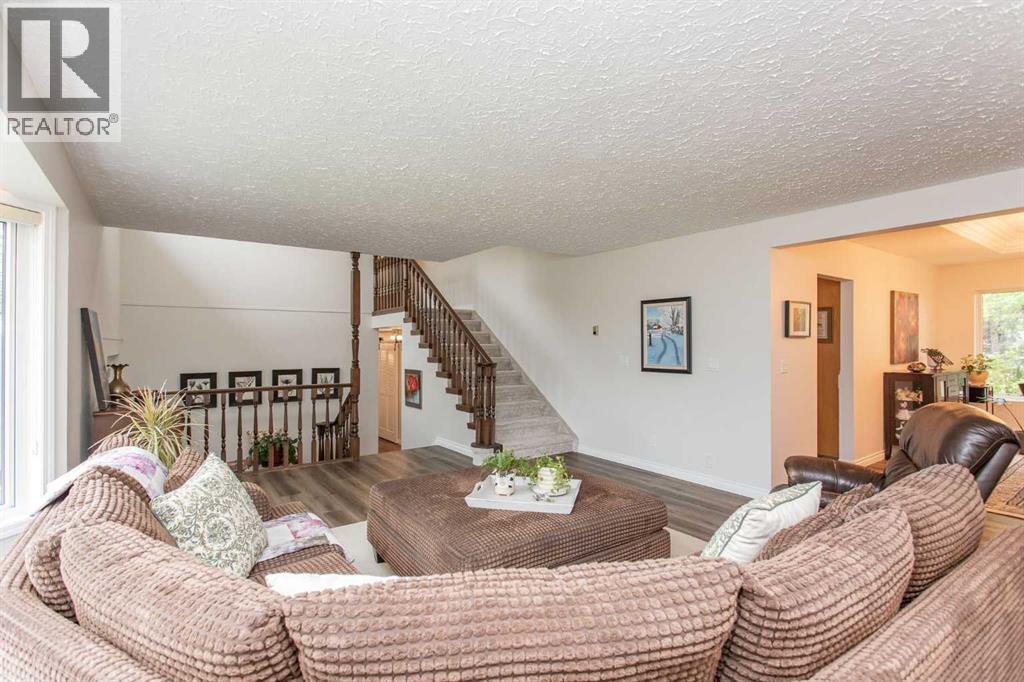 4809 59 Street - 9