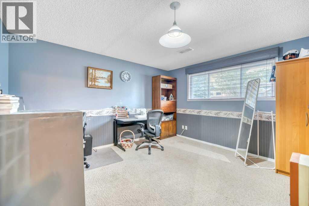 41 Brentwood Drive - 44