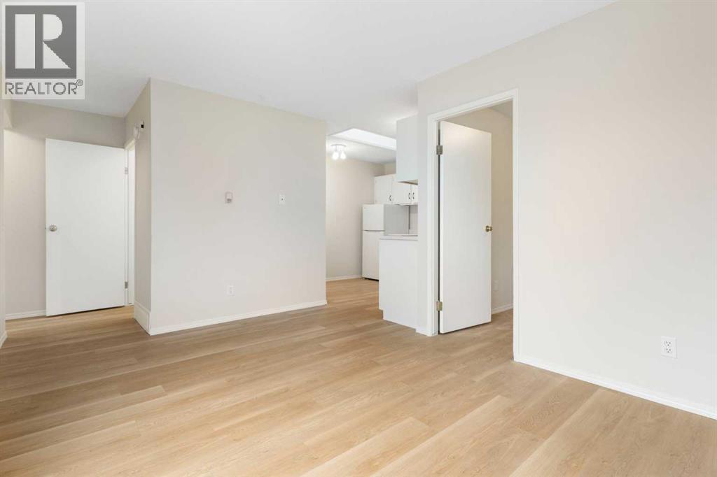 #14 8544 48 Avenue NW - 15