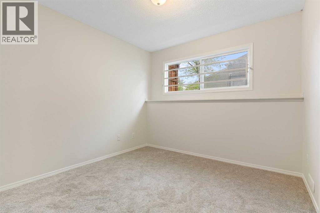 #14 8544 48 Avenue NW - 32