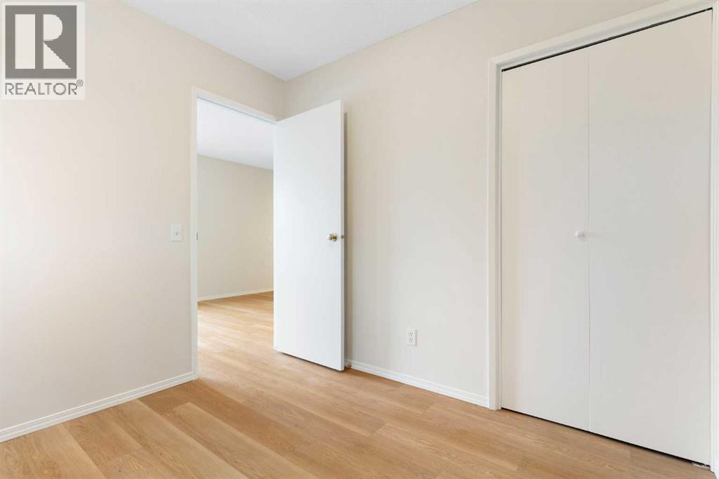 #14 8544 48 Avenue NW - 23
