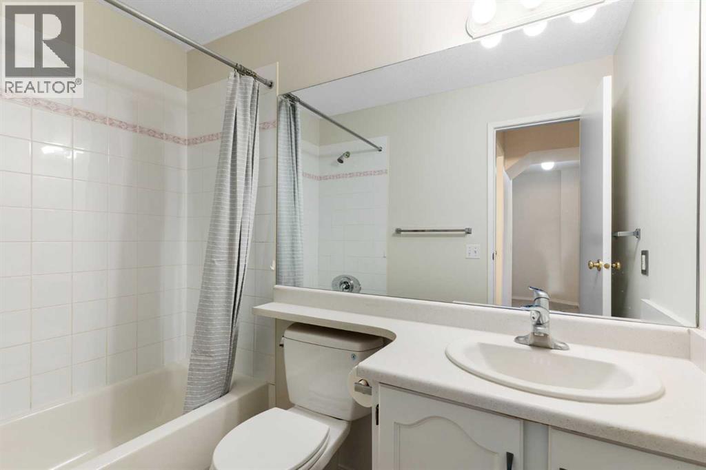 #14 8544 48 Avenue NW - 35