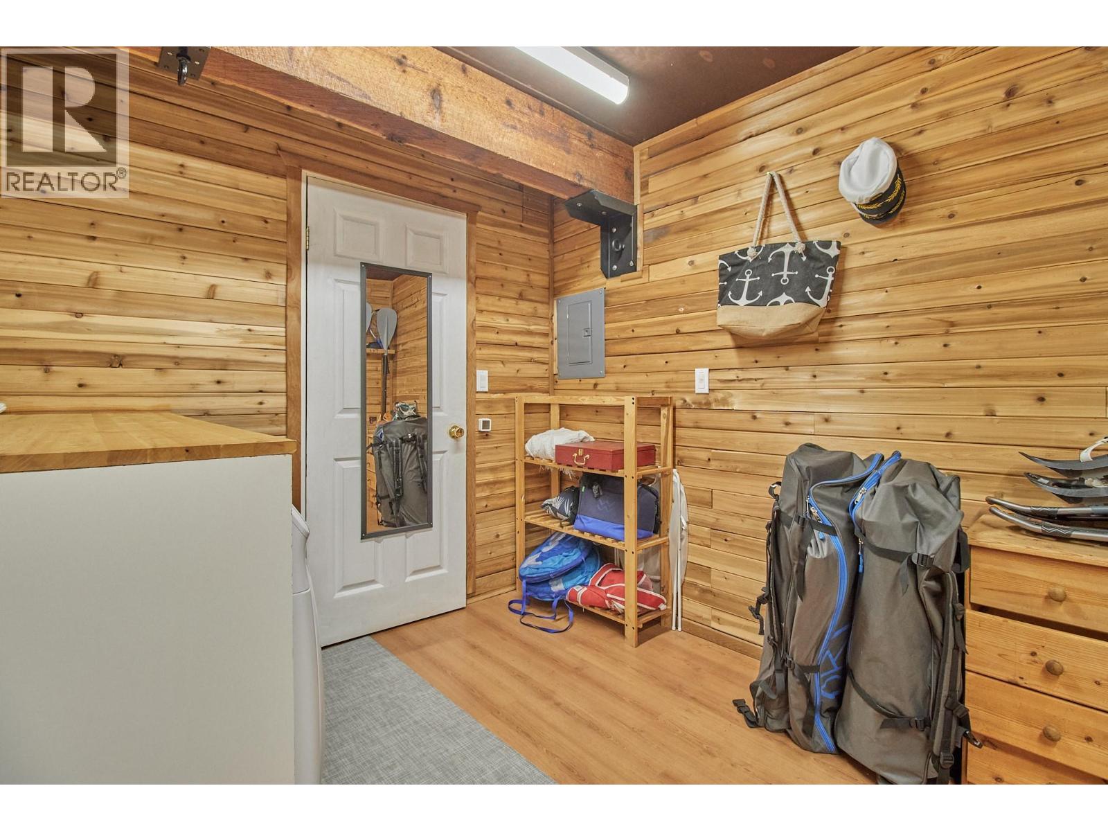 5123 Squilax Anglemont Road - 59