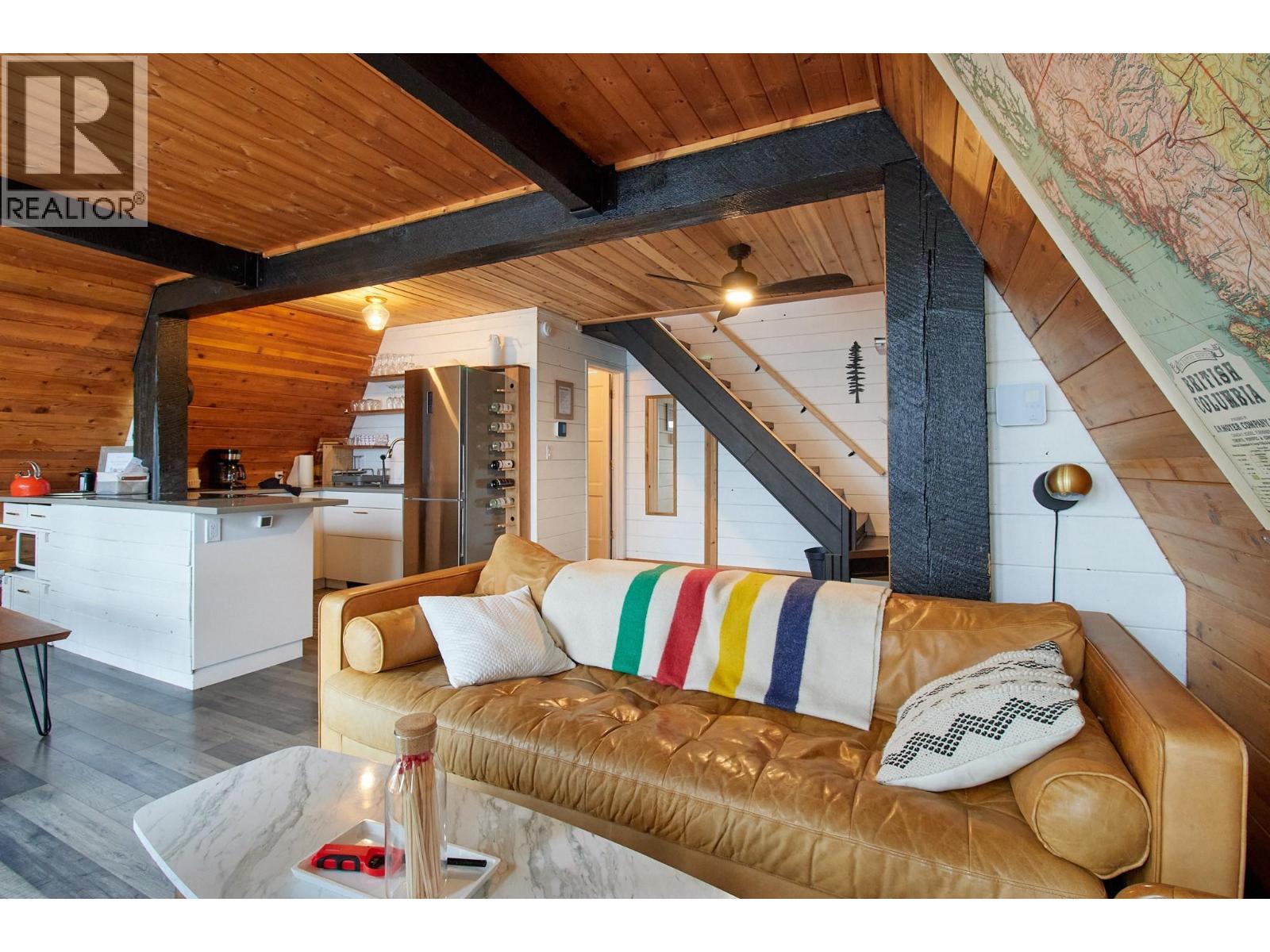 5123 Squilax Anglemont Road - 29