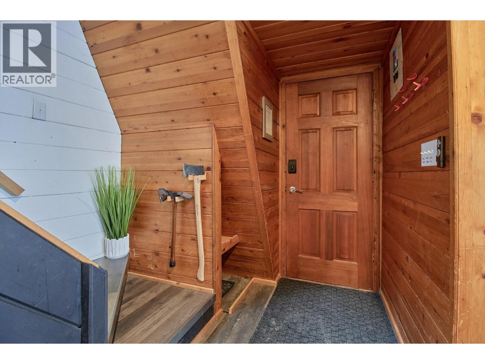 5123 Squilax Anglemont Road - 30