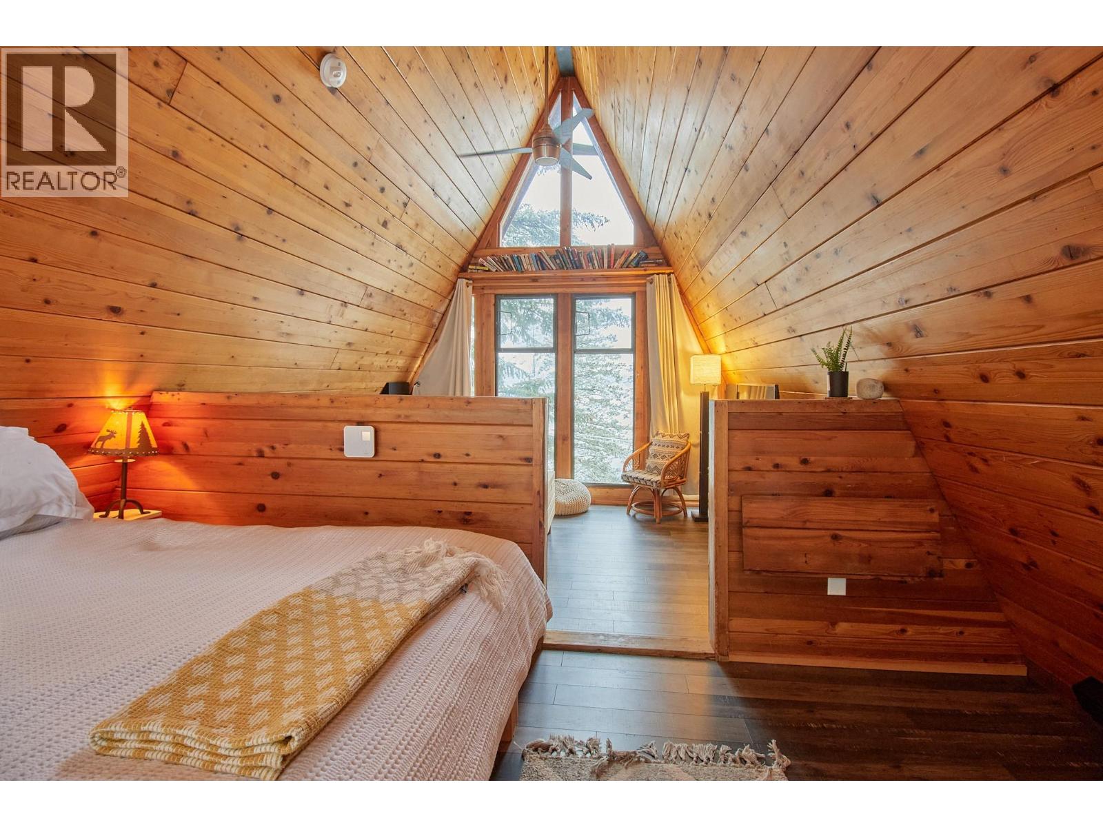 5123 Squilax Anglemont Road - 41