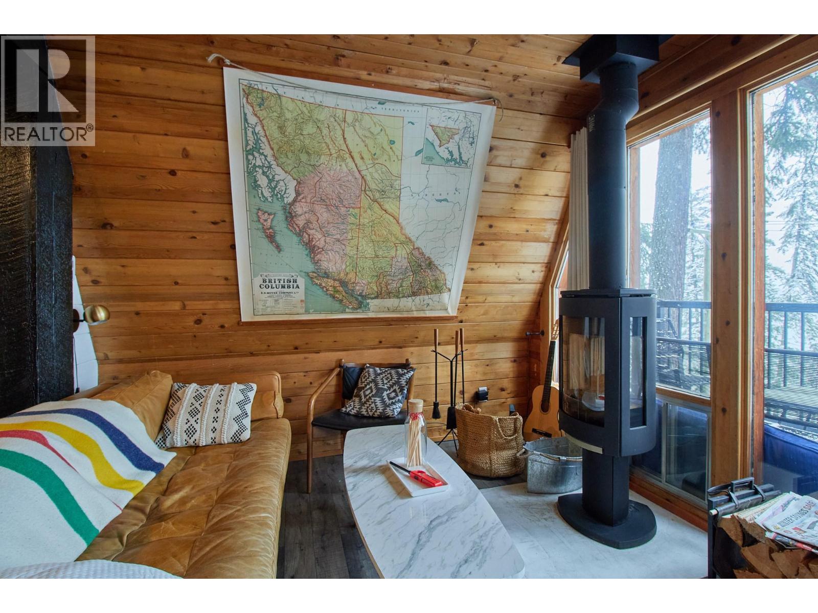 5123 Squilax Anglemont Road - 23