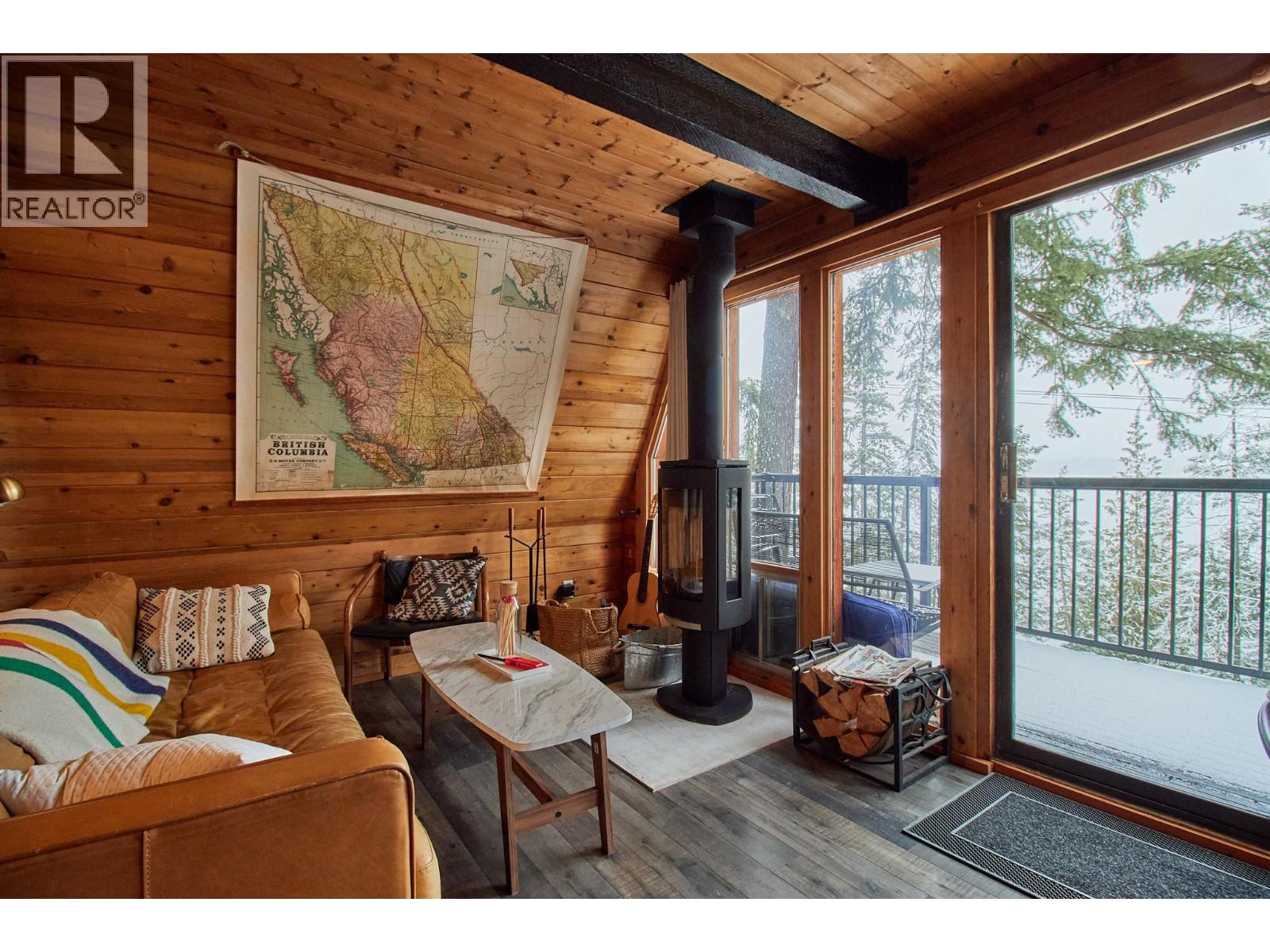 5123 Squilax Anglemont Road - 14