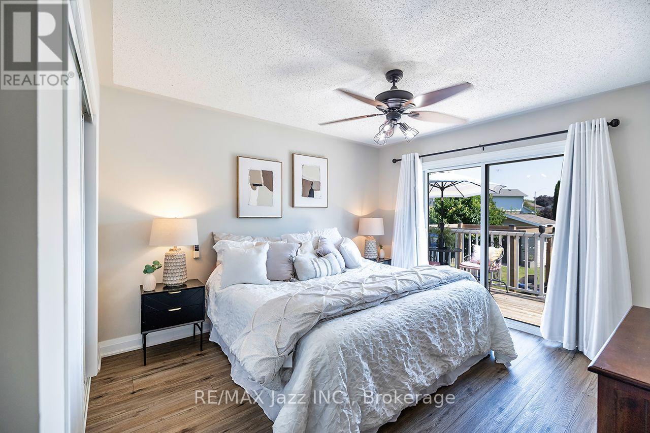 15 TOWNLINE ROAD S - 13