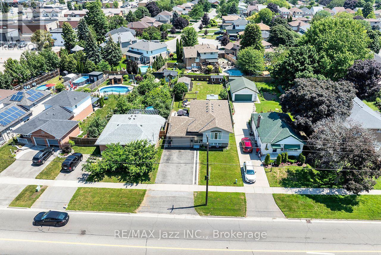 15 TOWNLINE ROAD S - 3
