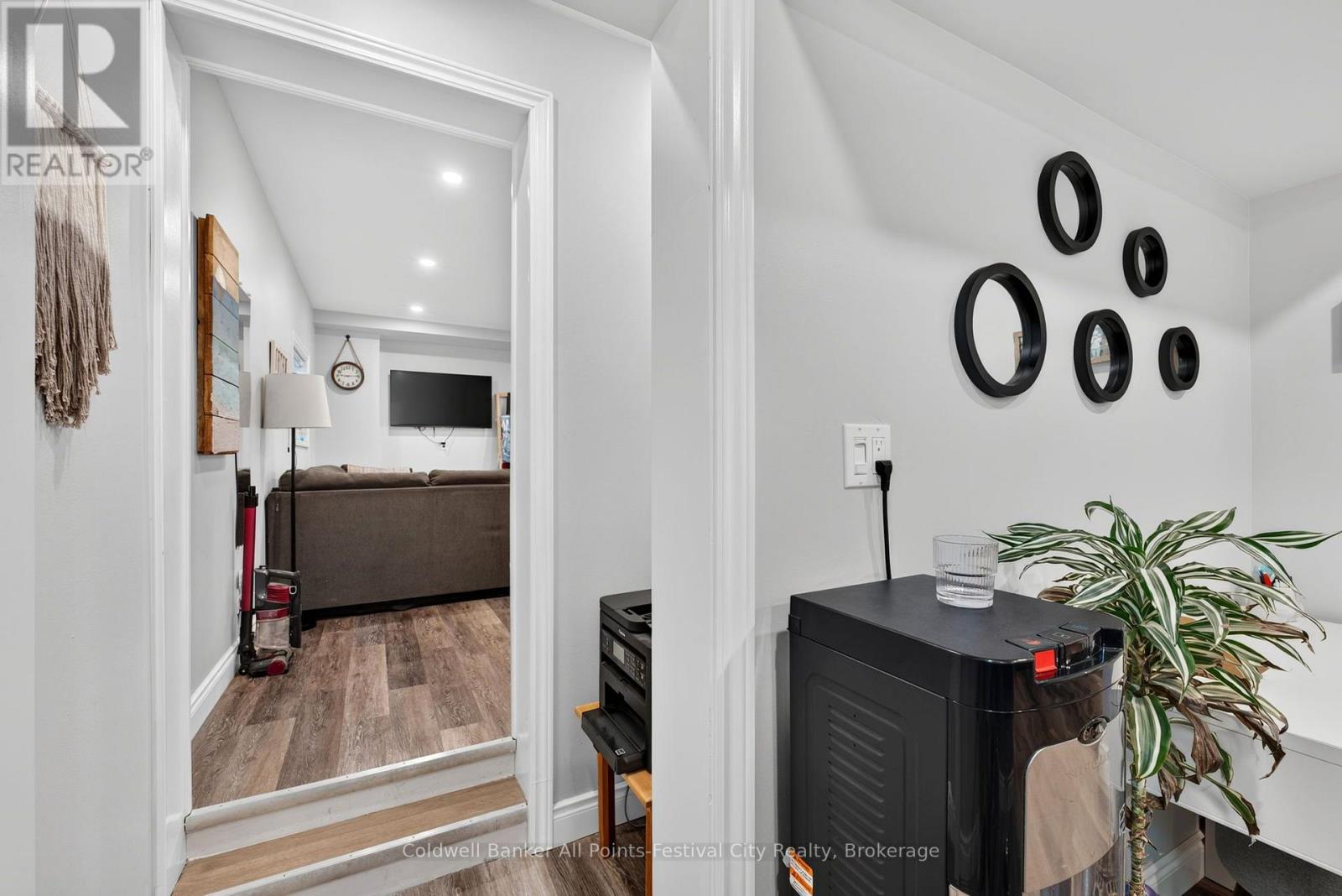 167 MONTREAL STREET - 15