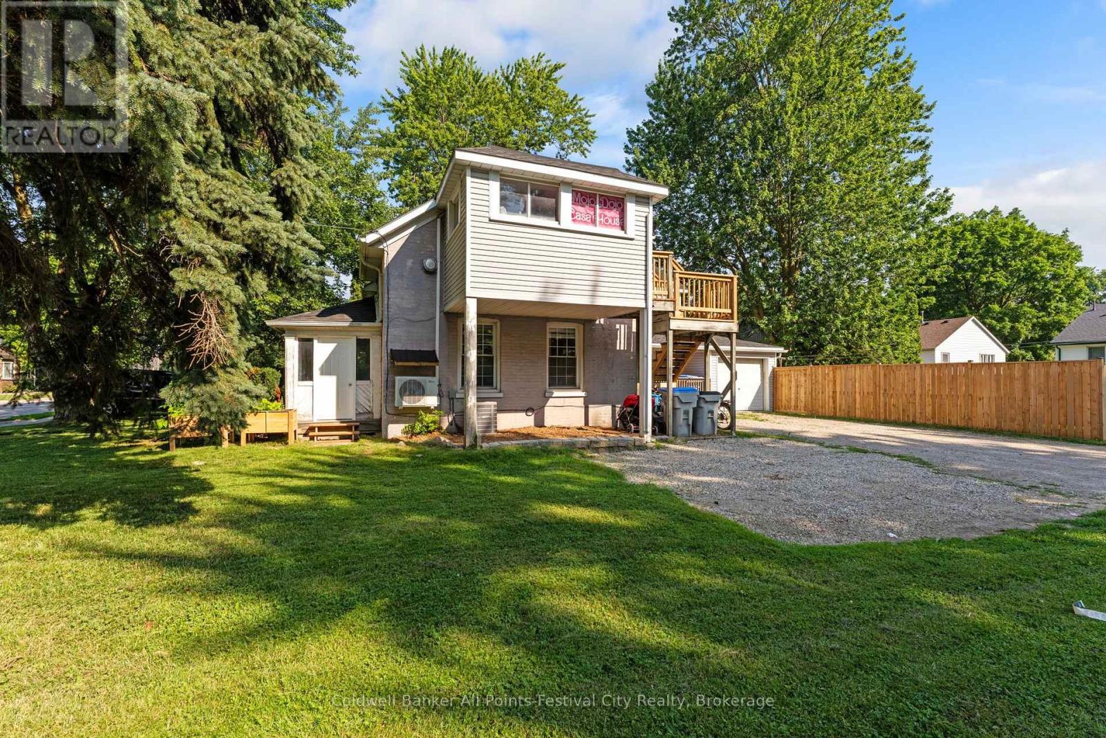 167 MONTREAL STREET - 3