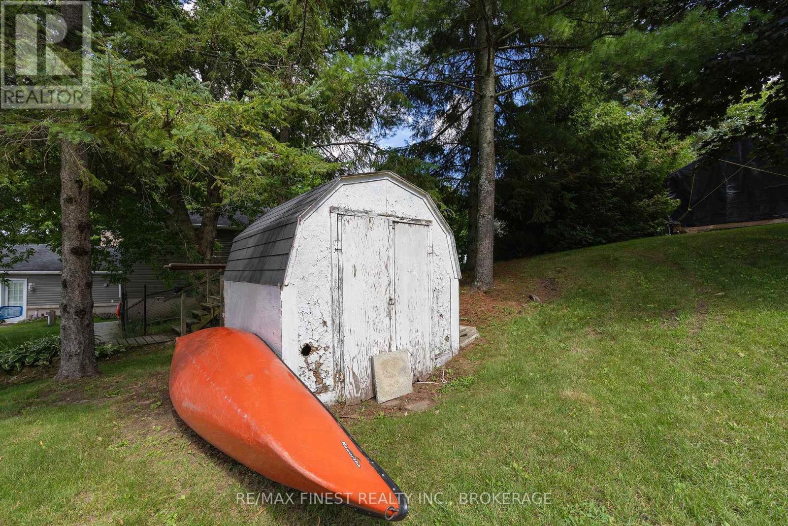 4267 MAPLE DRIVE - Image 21