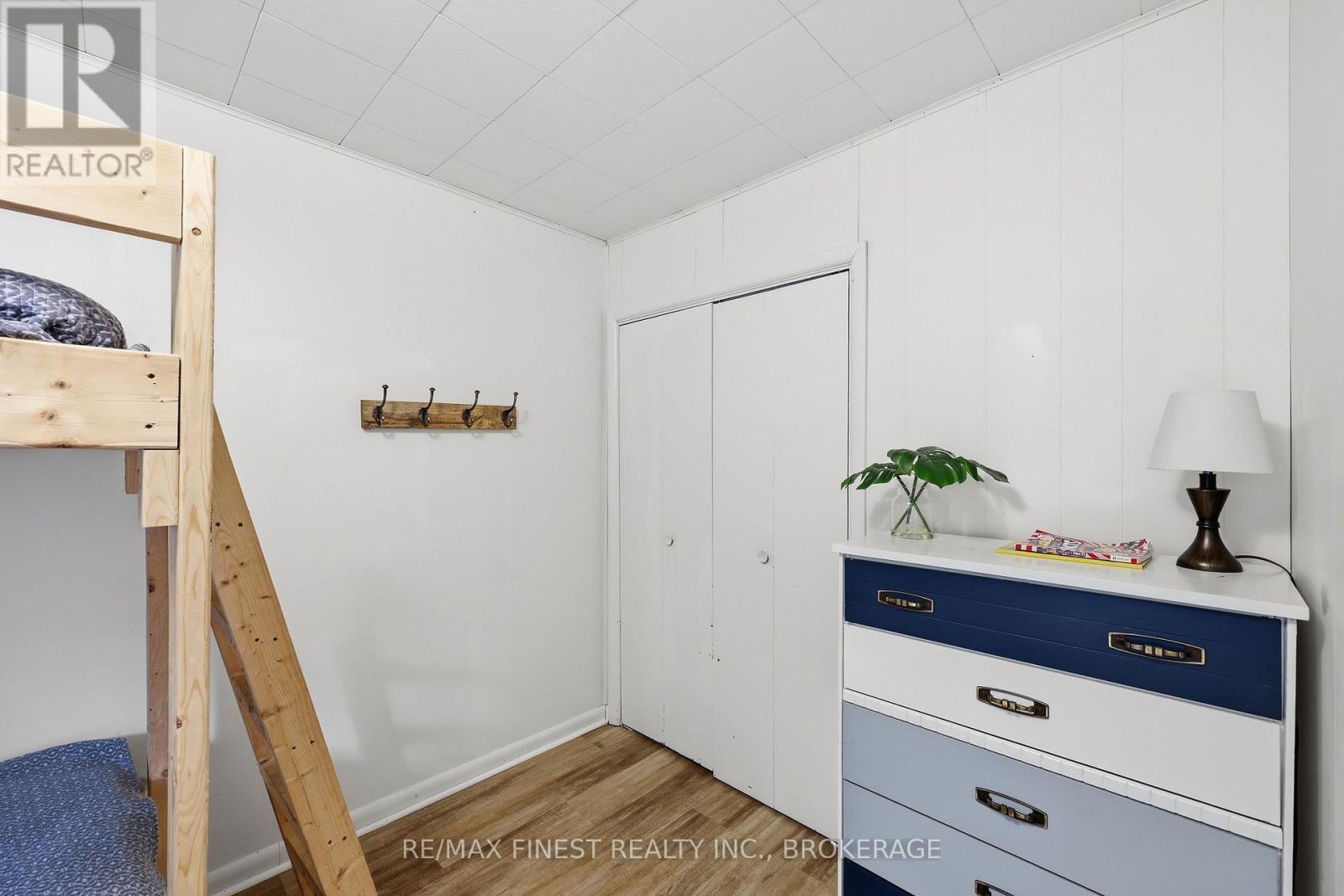 4267 MAPLE DRIVE - Image 38