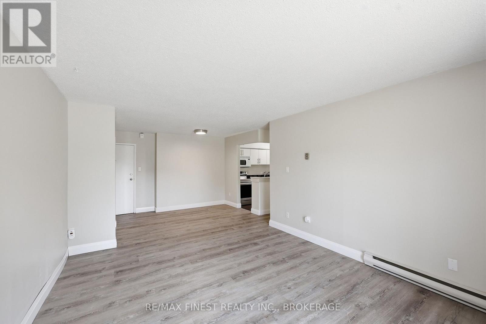 #101 745 DAVIS DRIVE - 19