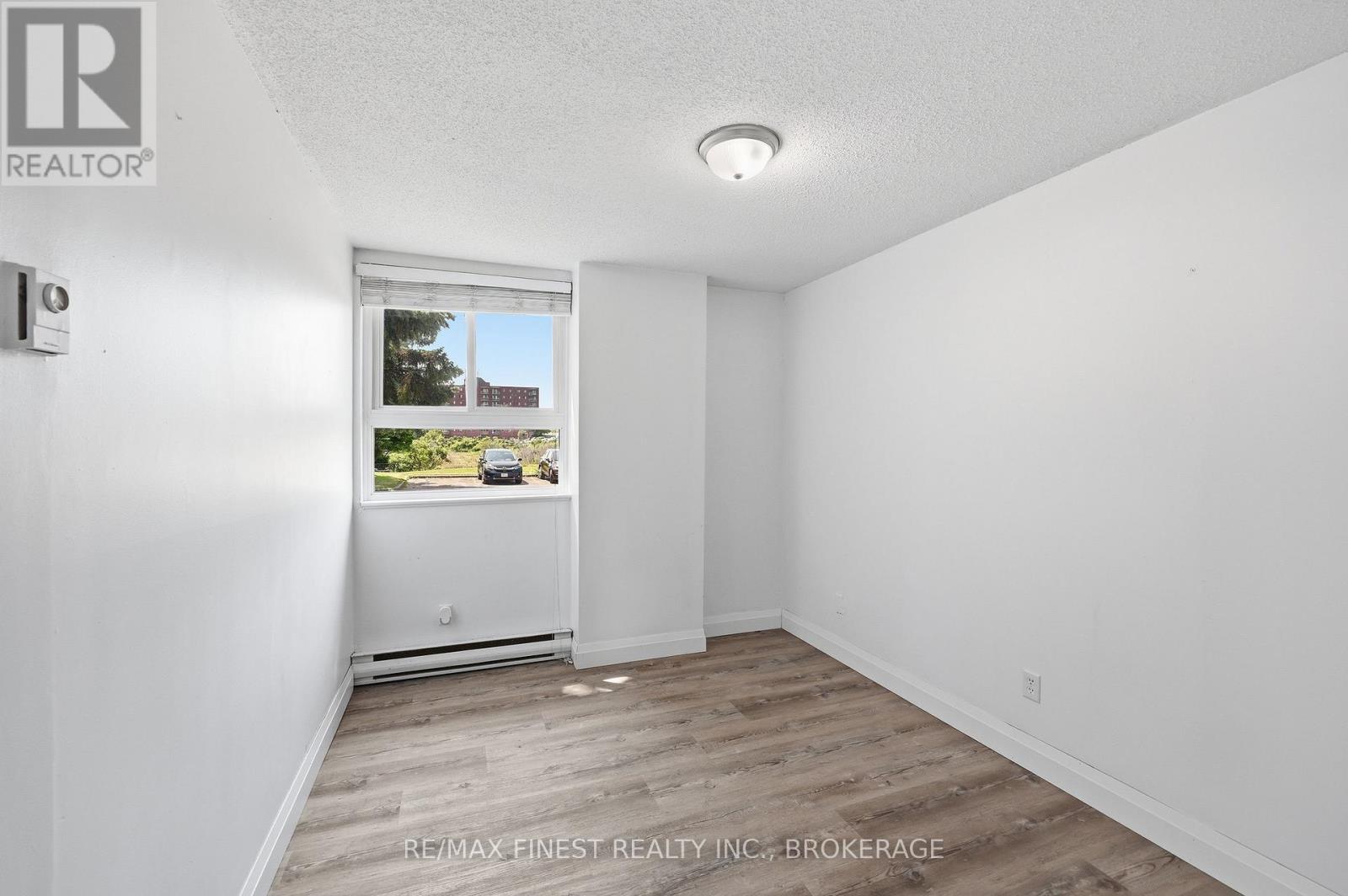 #101 745 DAVIS DRIVE - 26